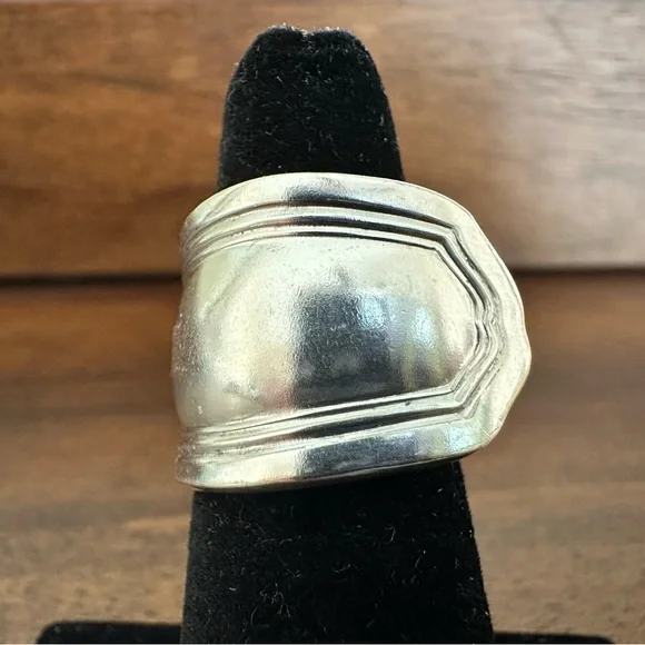 Handmade Spoon Ring - Picture 1 of 12